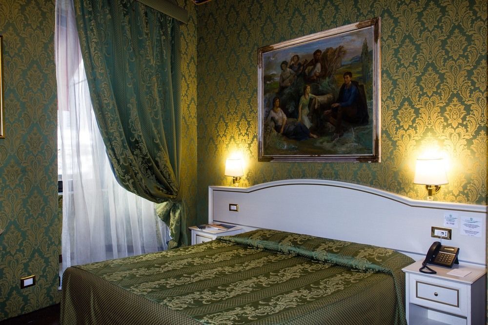 Residenza Canova Tadolini - Guesthouse Róma Kültér fotó