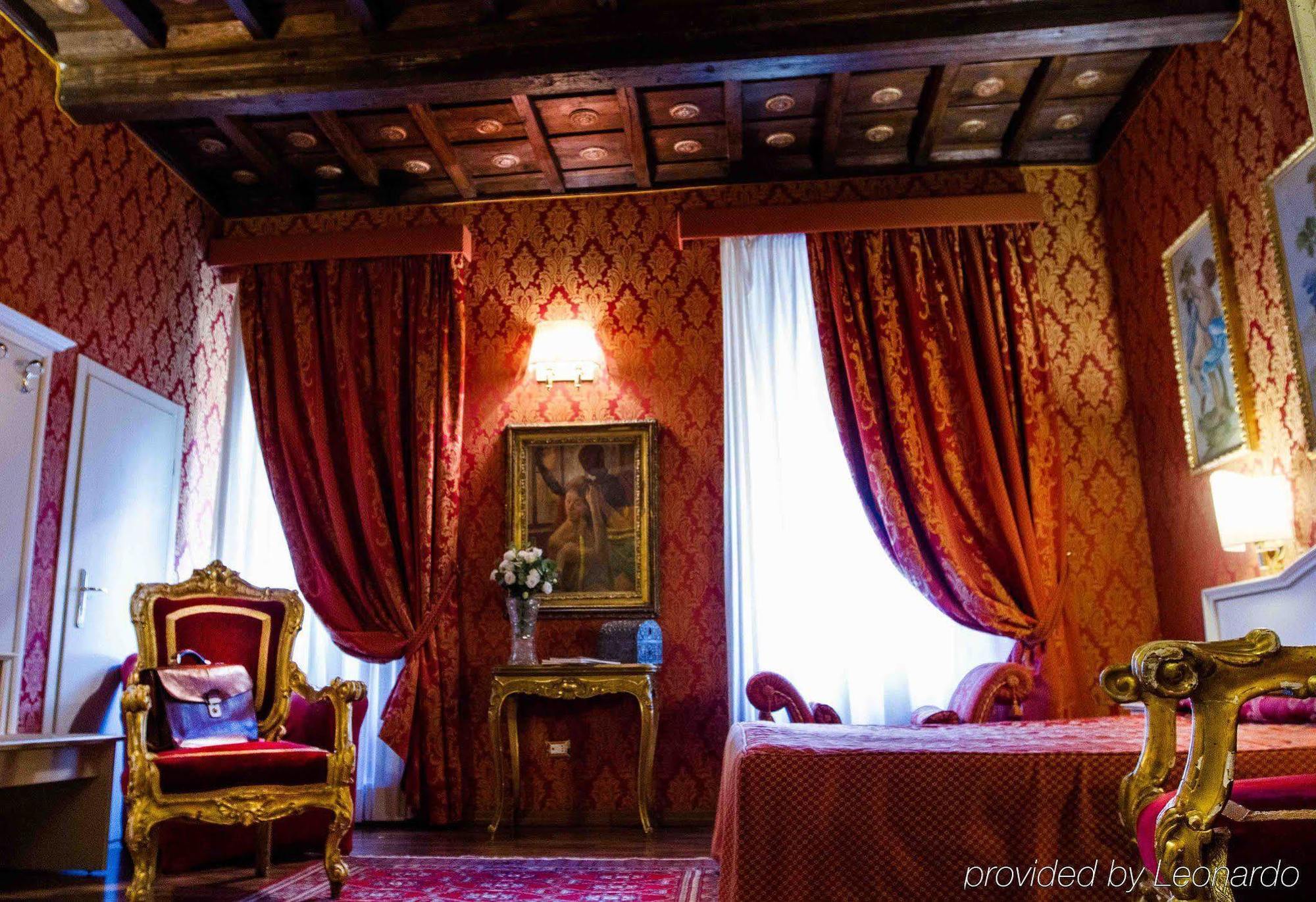 Residenza Canova Tadolini - Guesthouse Róma Kültér fotó